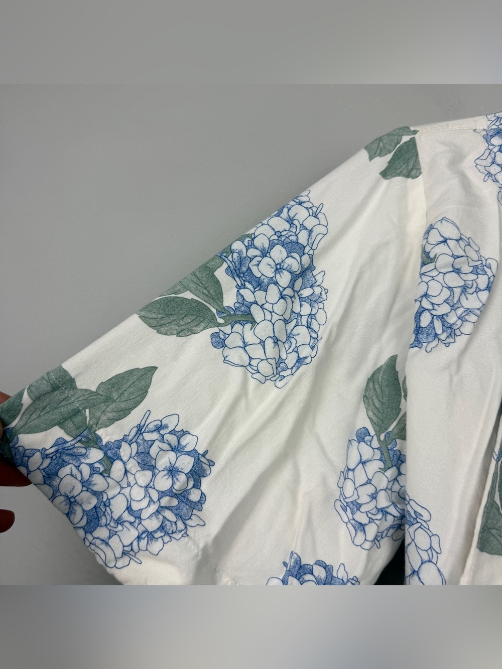 Piyama Hydrangea Blue Mini Wrap Robe - Picture 4 of 7